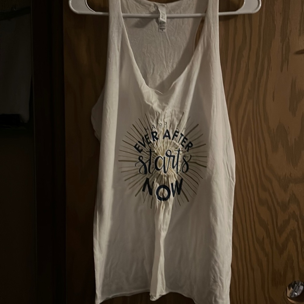 BELLA HAPPILY EVER AFTER STARTS NOW TANK: WHITE: EUC: SIZE XL